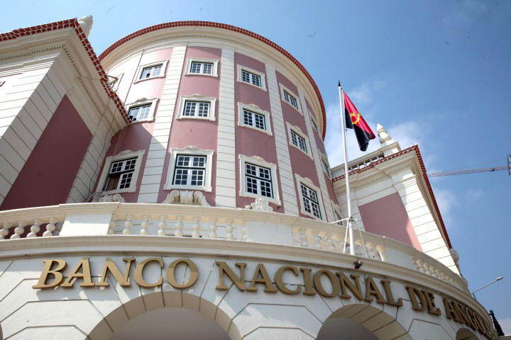 Banco Sol, Yetu, BNI e BPC têm pareceres de auditoria de 2024 com reservas em