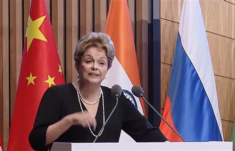 Dilma Rousseff Reeleita no Banco dos BRICS com Apoio de Putin
