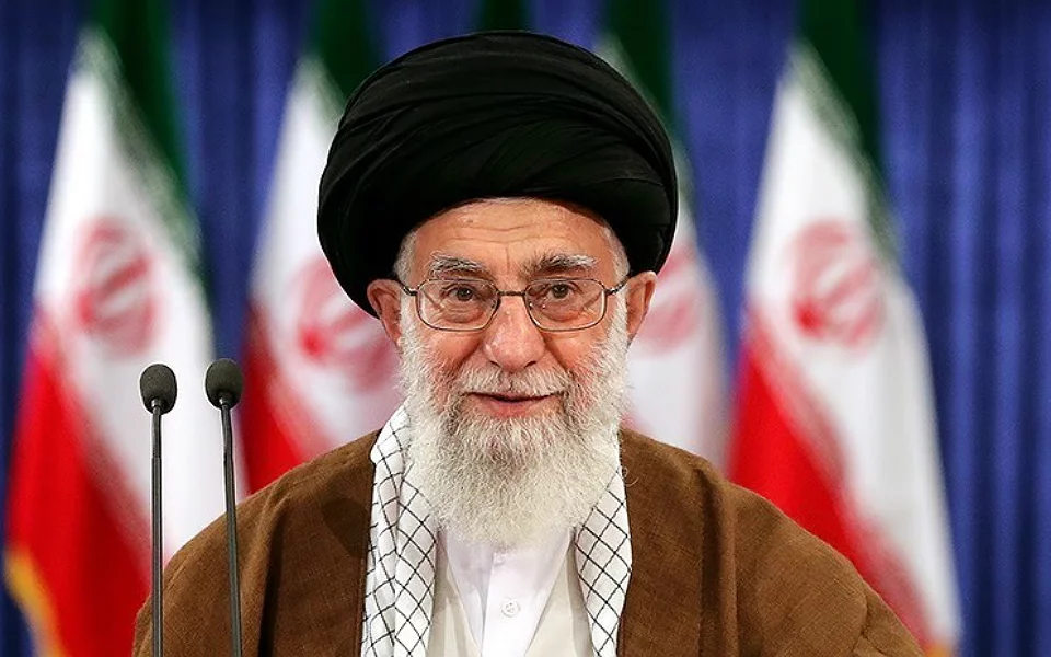 Parlamento Iraniano Recomenda Fecho do Estreito de Ormuz