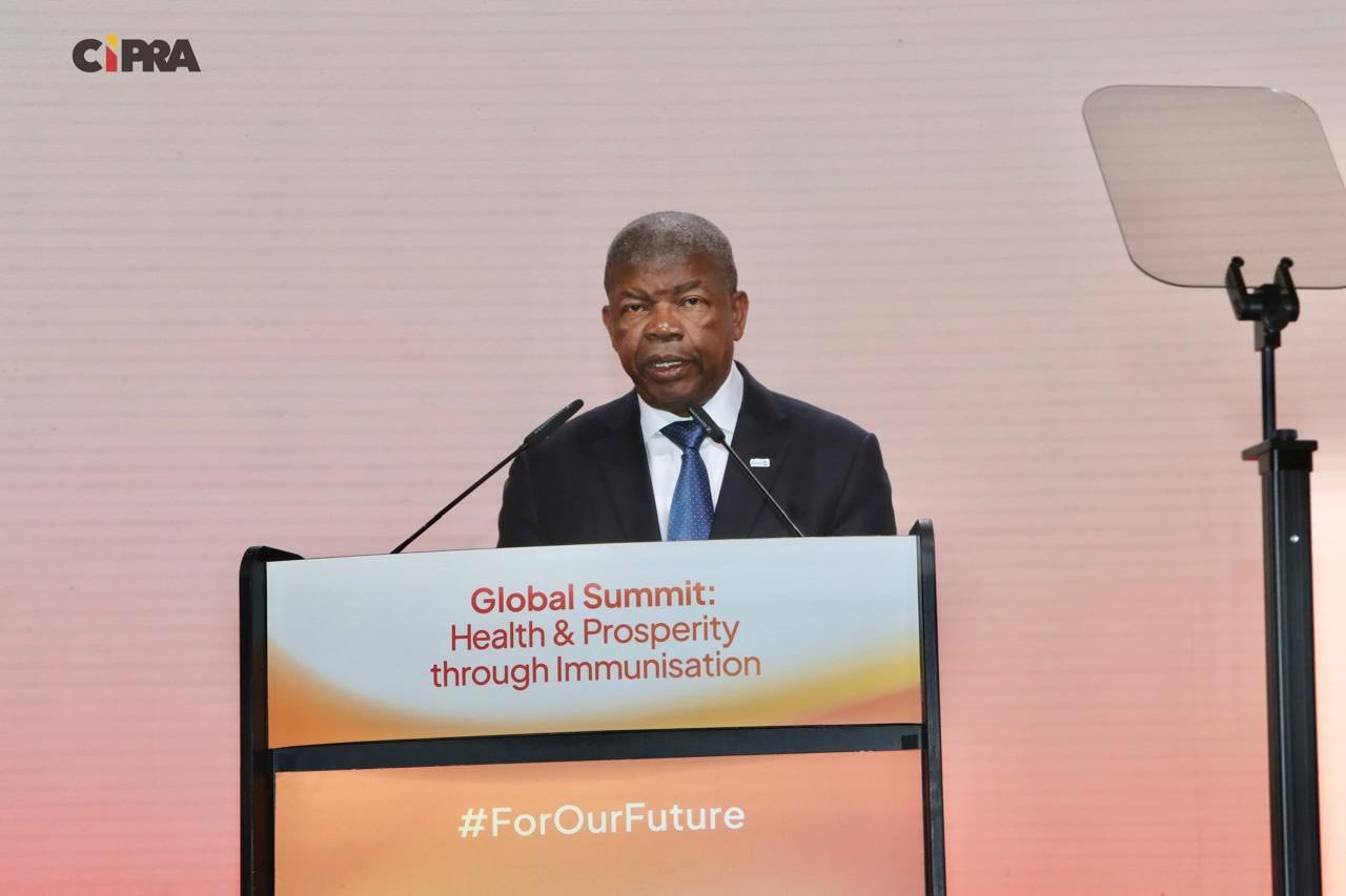 Presidente João Lourenço discursa na Cimeira GAVI em Bruxelas sobre vacinação infantil em África
