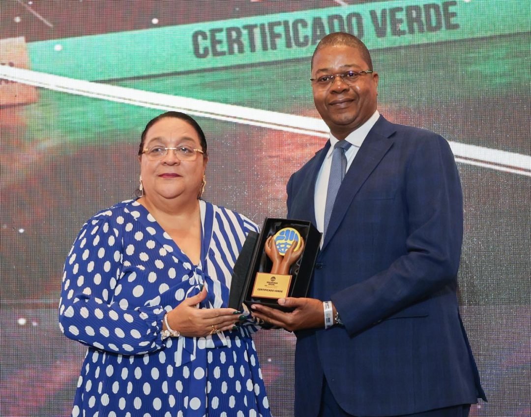 INSS premia 300 empresas exemplares com Certificado Verde por cumprimento de obrigações à Segurança Social