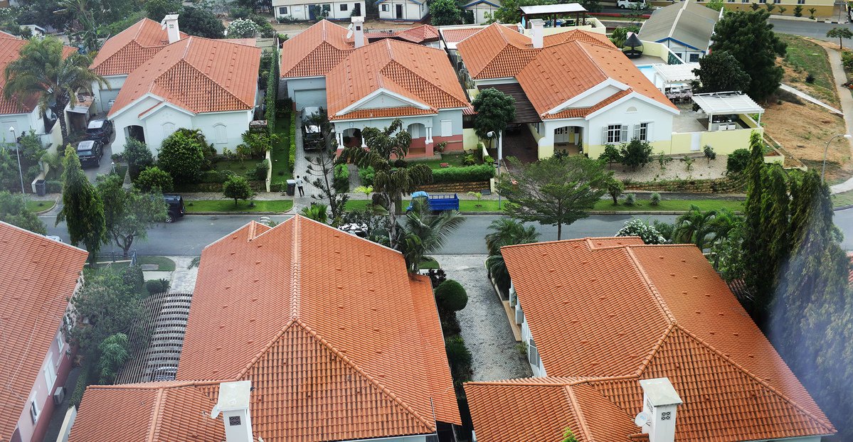 Habitação: Burocracia bancária “asfixia” crédito bonificado do BNA