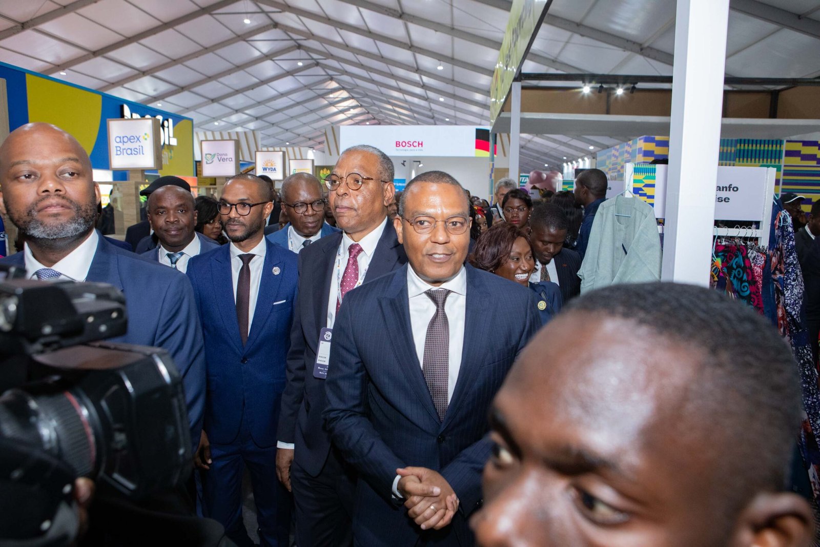Sector primário garantiu 95% dos 774 mil novos empregos formais em Angola