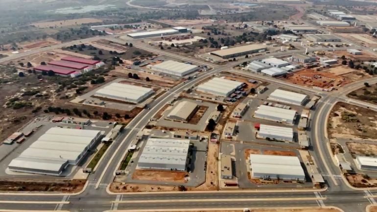 Investimento português na ZEE atinge USD 330 milhões com foco na indústria e emprego jovem
